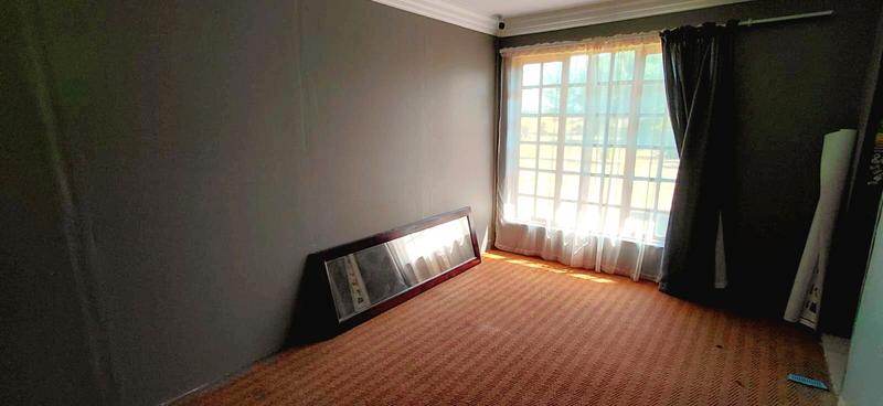 8 Bedroom Property for Sale in Groenvlei Free State
